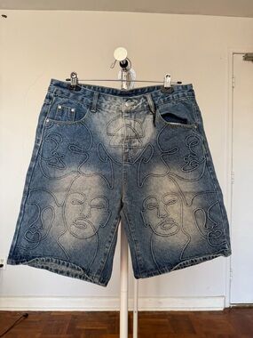 Men's Embroidered Face Denim Shorts - Blue